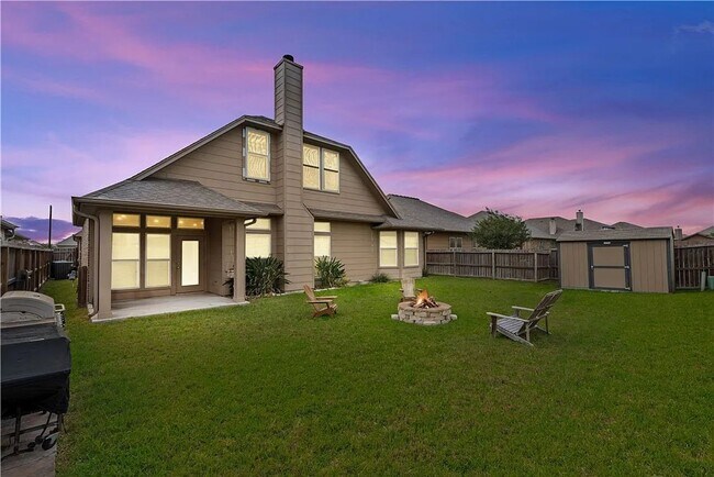 Foto del edificio - Welcome to the Largest Home in Rancho Vist...