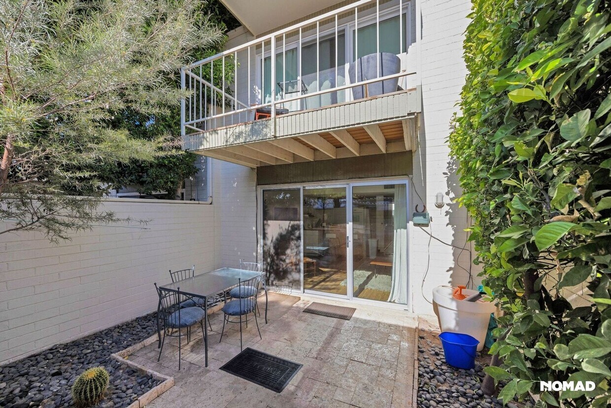 Foto principal - Charming 2BR Townhome in Scottsdale