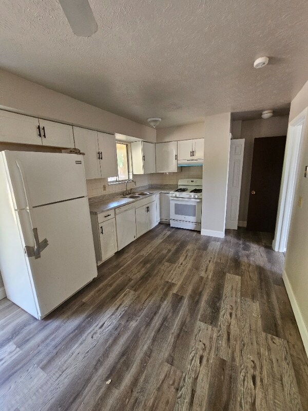 Primary Photo - 414 Sheraton Dr NW