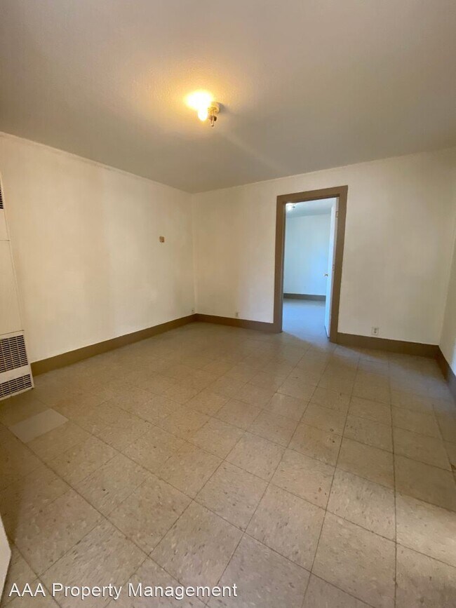 Building Photo - 2 br, 1 bath House - 3721 Emerald St.