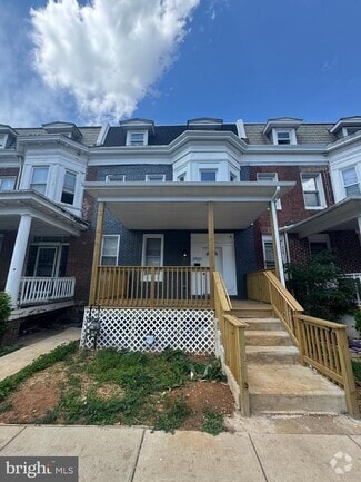 Building Photo - 3920 Ridgewood Ave