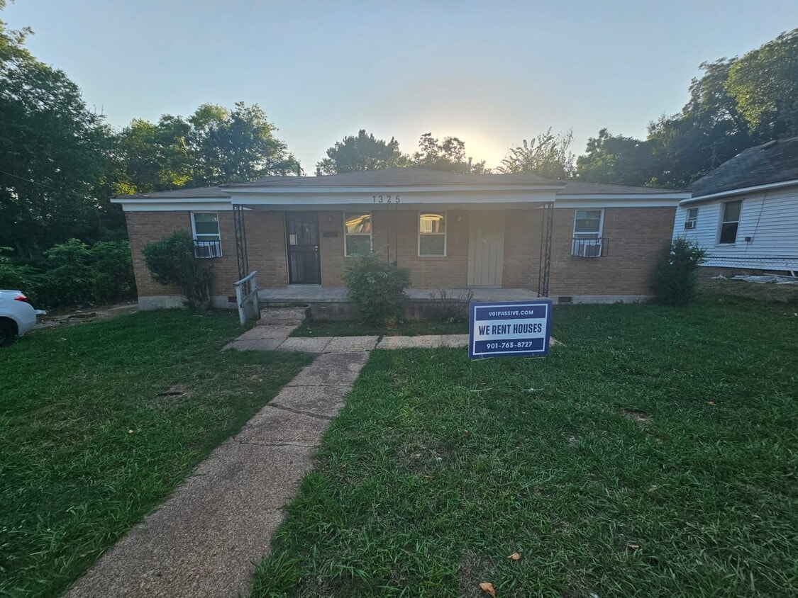 Photo - 1325 Bruce St (Memphis, TN)