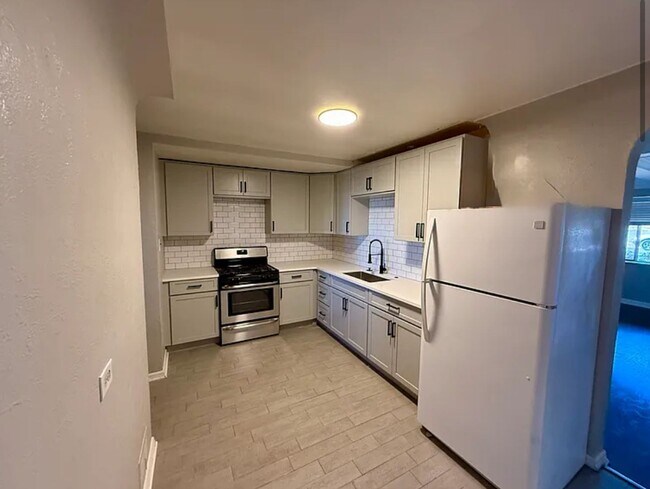 Foto del edificio - 4350 Decatur St