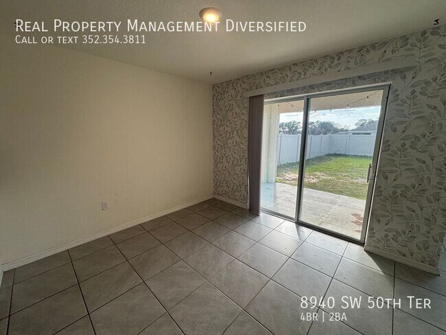 Foto del edificio - 8940 SW 50th Ter