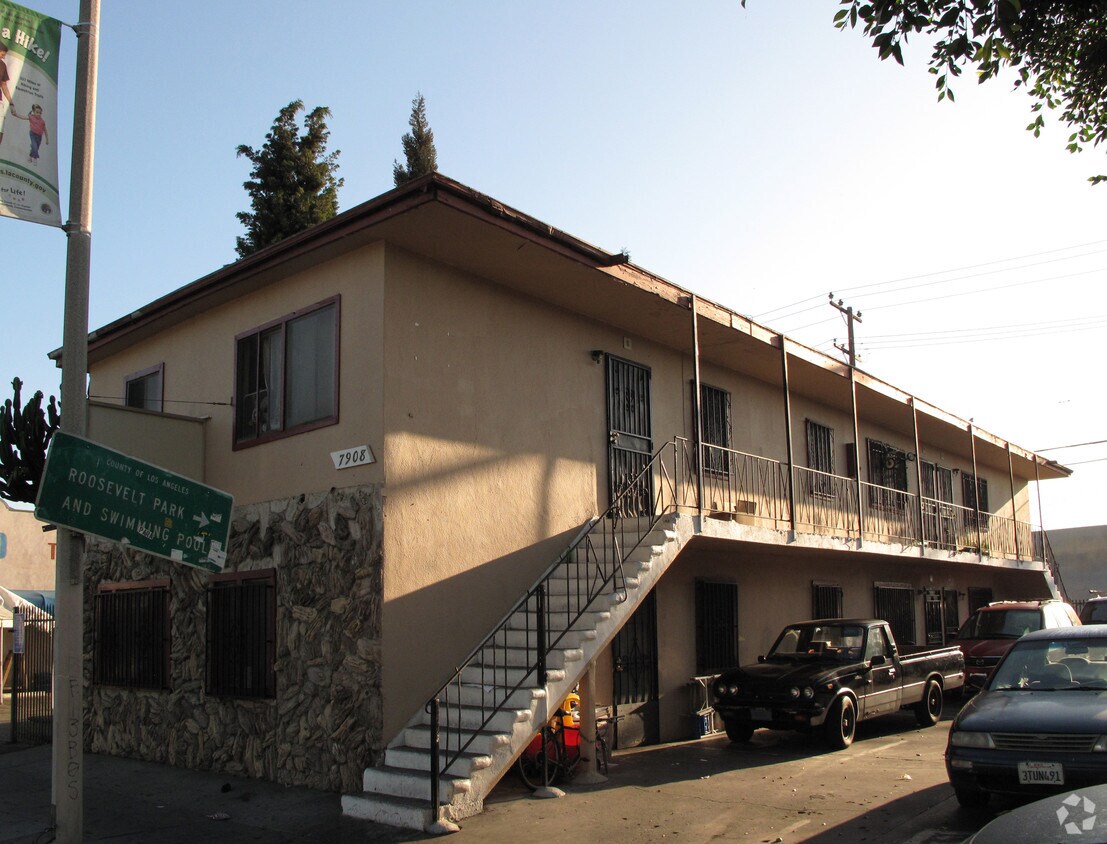 7908-7922 Compton - 7908-7922 Compton Ave
