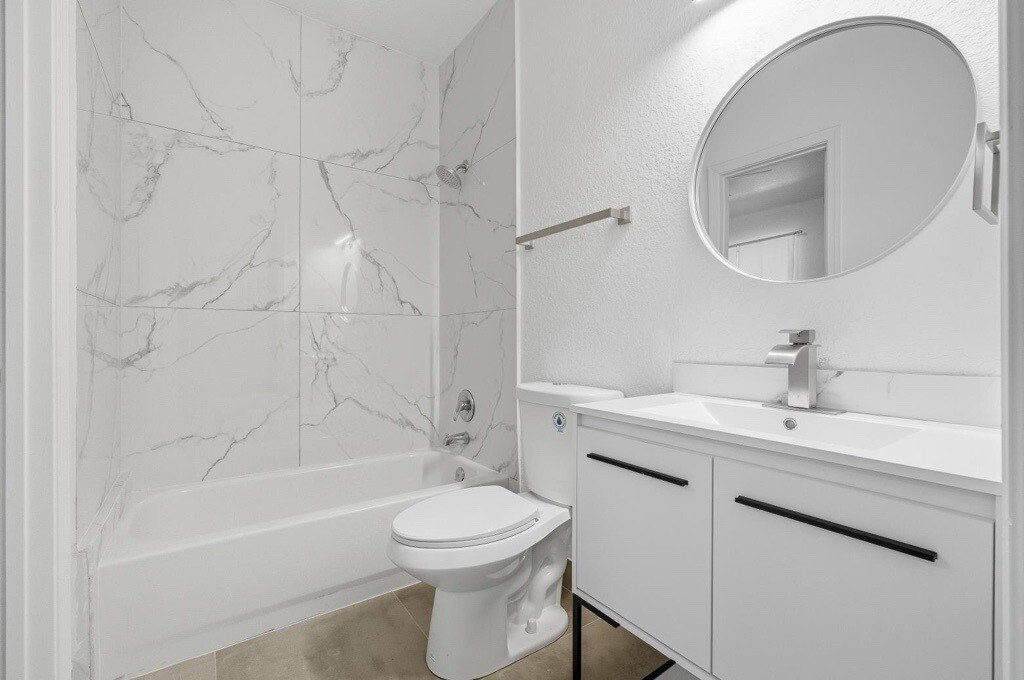 Foto del edificio - Davie Villas Stirling, LLC