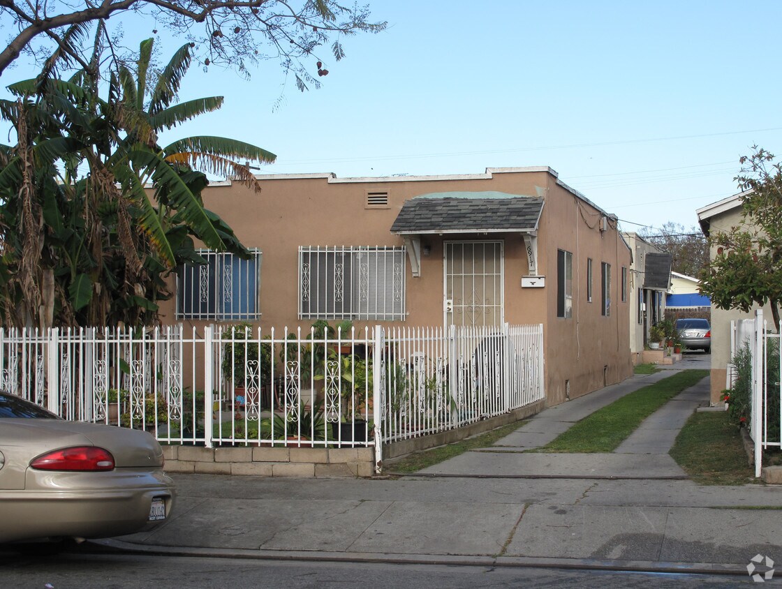 Primary Photo - 6919 Adamson Ave