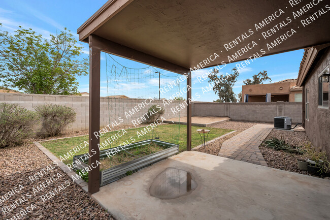 Foto del edificio - 3560 W Mesquite Ave