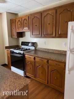 Building Photo - 2 br, 1 bath House - 378R E Washington St