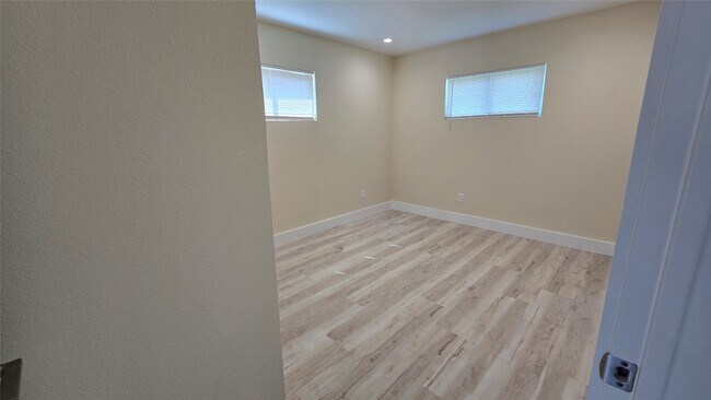 Foto del edificio - 3733 Seabrook St