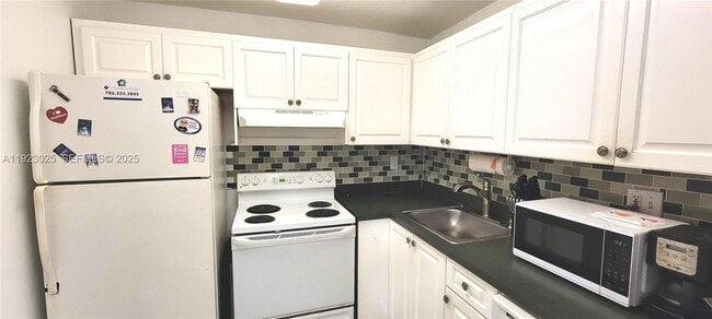 Foto del edificio - 9310 Fontainebleau Blvd