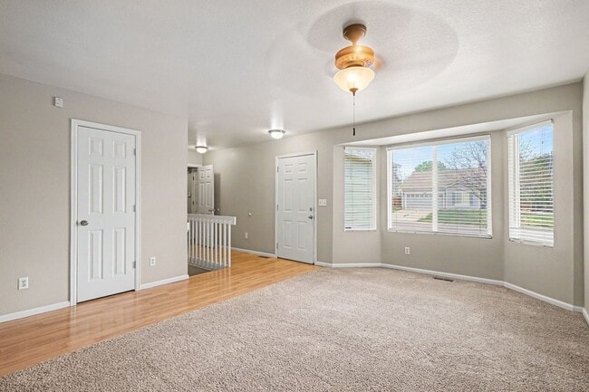 Building Photo - Beautifully Updated Littleton Home with Huge Yard & Basement Storage