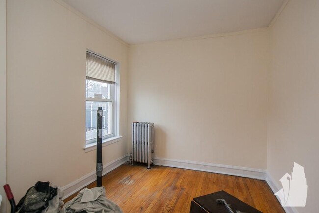 Foto del edificio - 2946 N Albany Ave