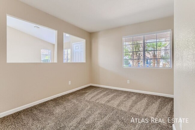 Foto del edificio - 712 Canyon Country Cir