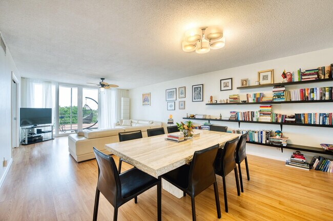 Foto del edificio - 2829 NE 33rd Ct