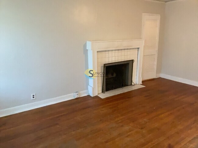Foto del edificio - 1143 Old Hickory Rd
