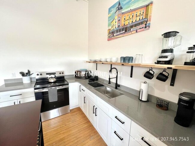 Building Photo - 113 N Lancey St