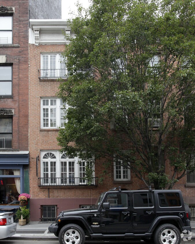 Building Photo - 107 Greenwich Ave