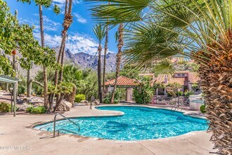 Building Photo - 6414 N Tierra De Las Catalinas
