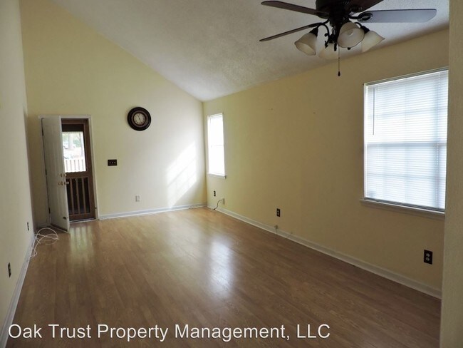 Building Photo - 100 Langley Dr