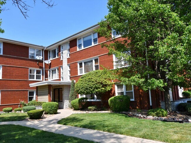 Building Photo - 4444 W 87th St