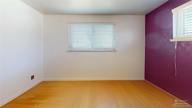 Building Photo - 2512 S Stuart St