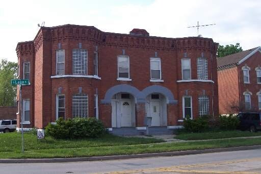 Foto principal - 679-681 S Lake St