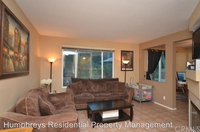 Building Photo - 3 br, 2.5 bath House - 541 Whitesage Road
