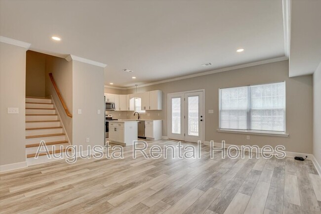 Building Photo - 1220 Jessie Way