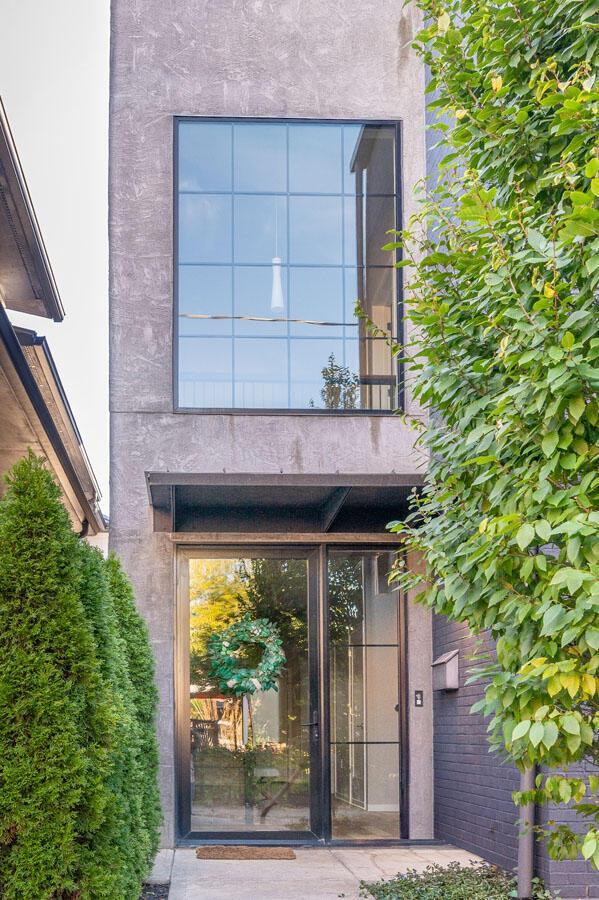 Foto del edificio - 598 Lathrop St