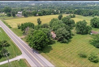 Building Photo - 1726 Lewisburg Pike