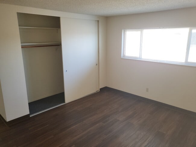 Building Photo - Park Avenue Arms Apartments