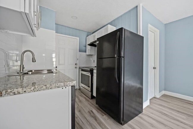 Foto del edificio - 3425 Nettleton St