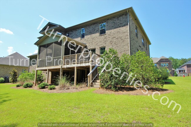 Building Photo - Gorgeous 5 Bedroom Home w/Bonus