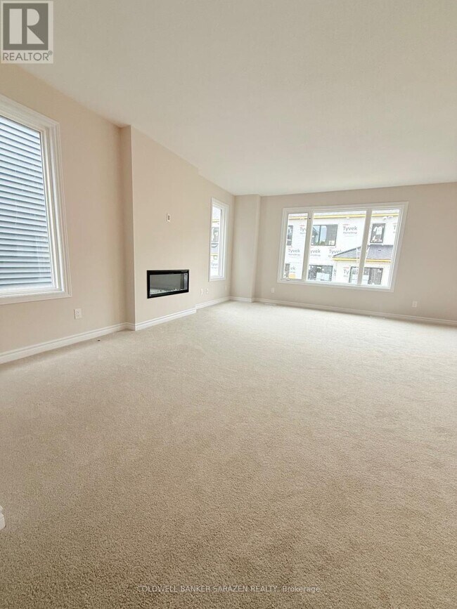 Building Photo - 351 Les Emmerson Dr