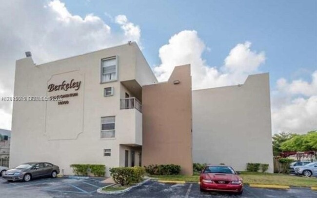 Building Photo - 10900 SW 104th St