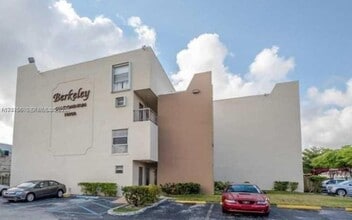 Building Photo - 10900 SW 104th St