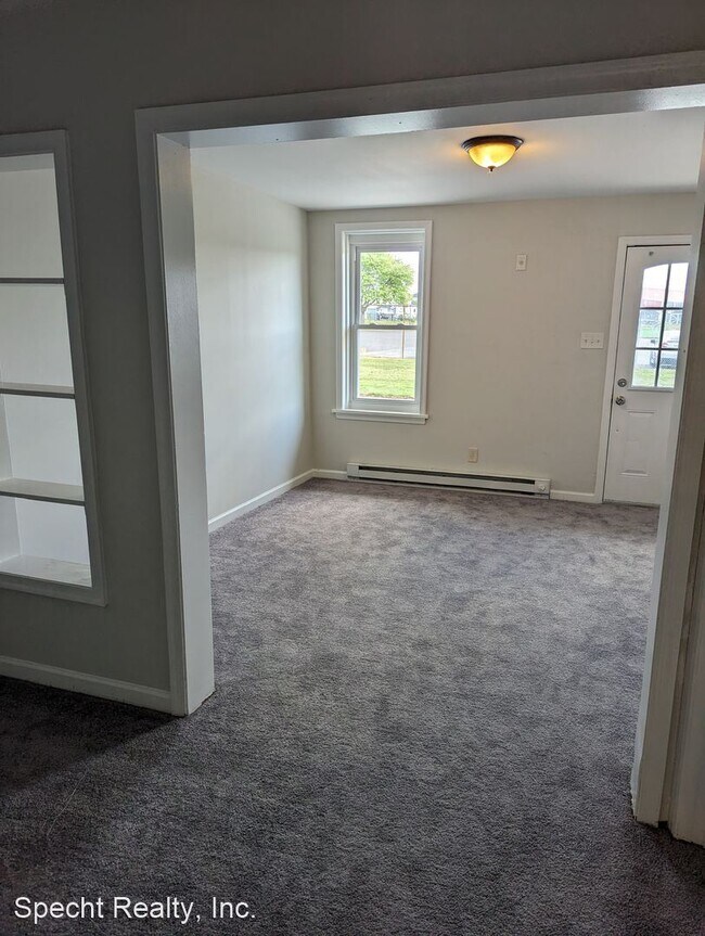 Building Photo - 3 br, 1.5 bath House - 171 S. Washington S...