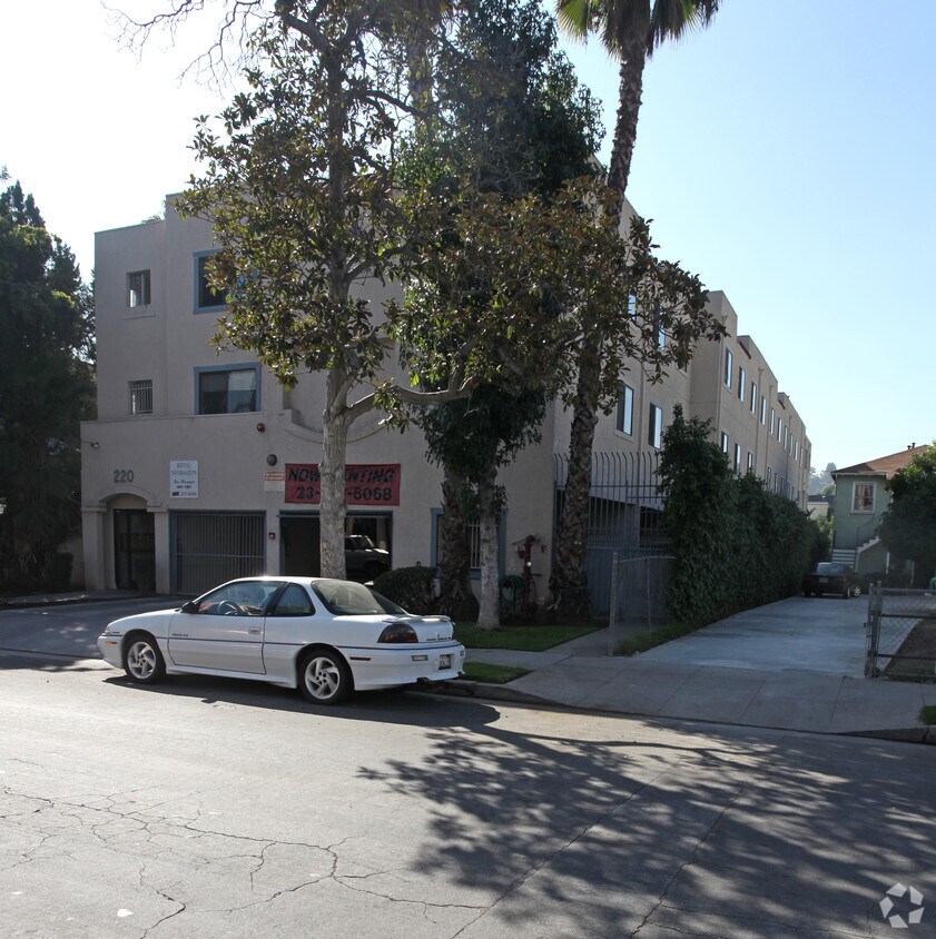 Primary Photo - 220 N Avenue 53