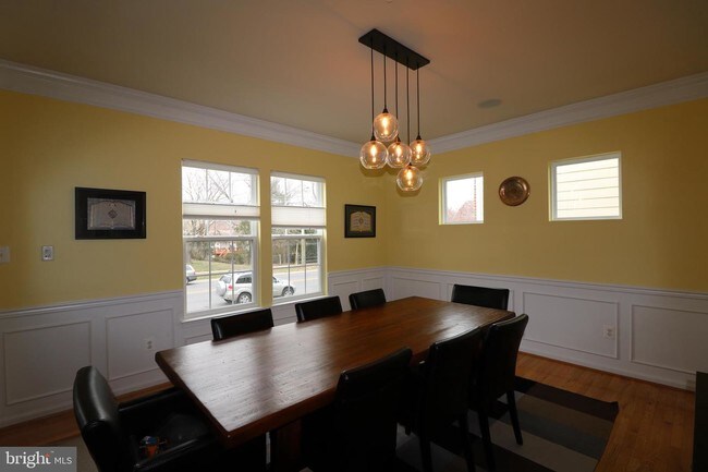 Foto del edificio - 11514 Amherst Ave