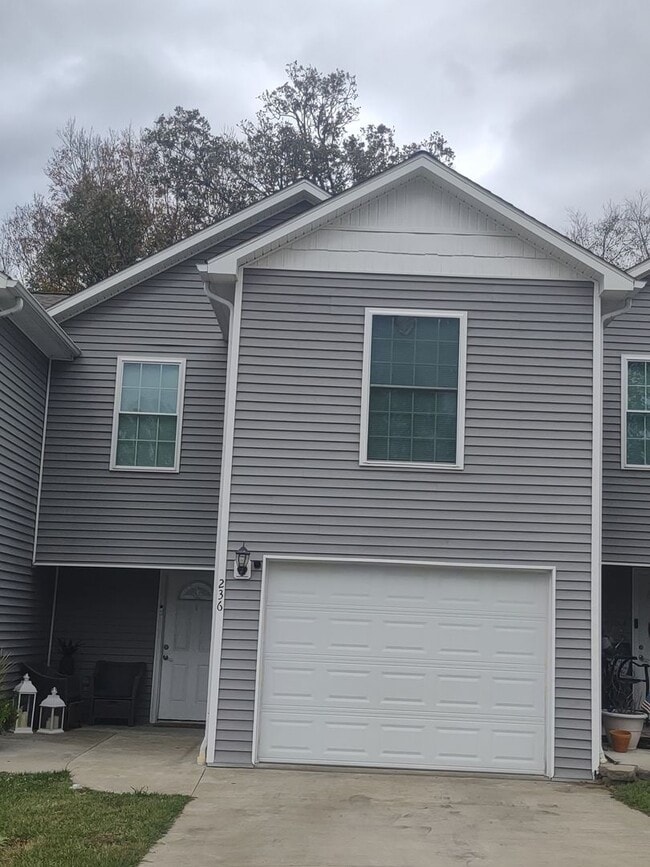 Foto del edificio - Center Duplex 2 Bed 1.5 Bath Benton KY