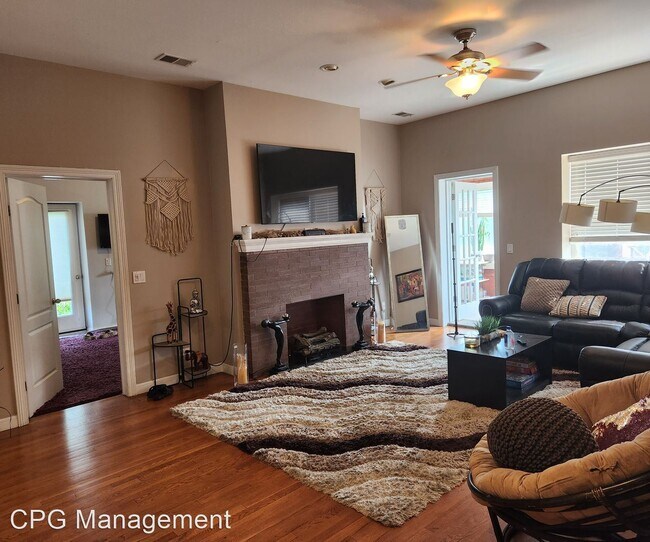 Foto del edificio - 3 br, 2 bath House - 5948 S Martin Luther ...