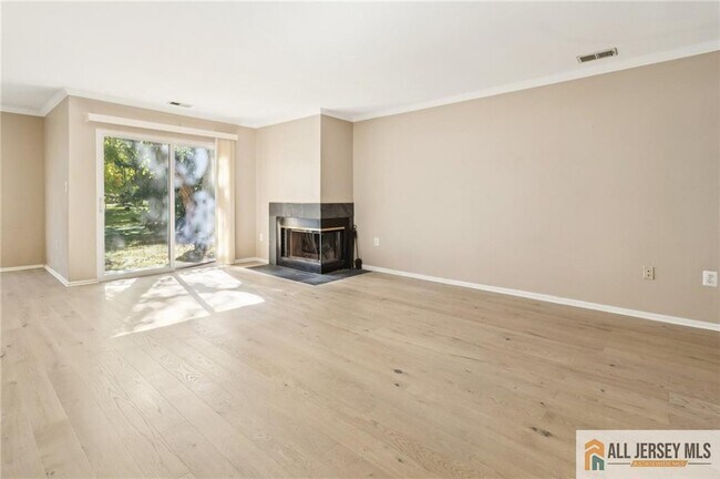 Foto del edificio - 10 Brookline Ct