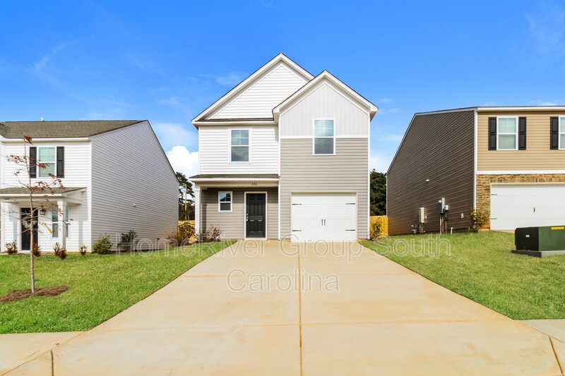 Primary Photo - 240 Wahoo Cir
