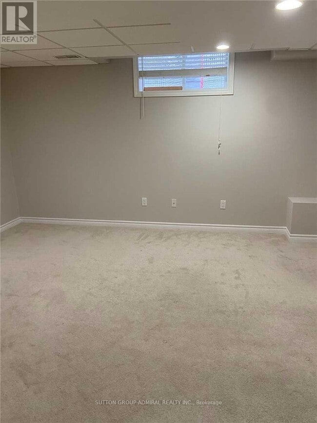Building Photo - 101 Hodgson Dr