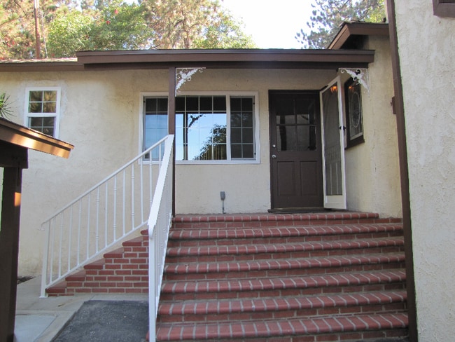 Foto del edificio - 2845 Markridge Rd