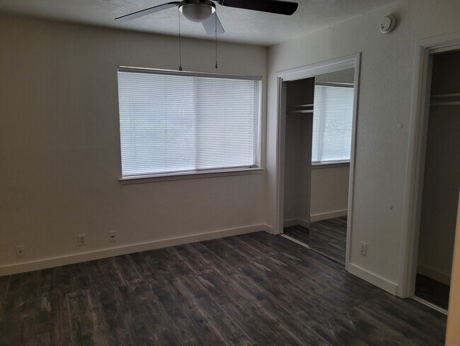 Building Photo - 4220 Cole Ave