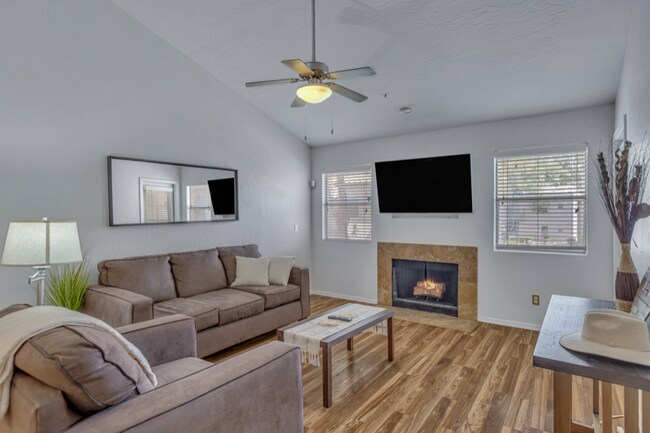 Foto del edificio - 14145 N 92nd St