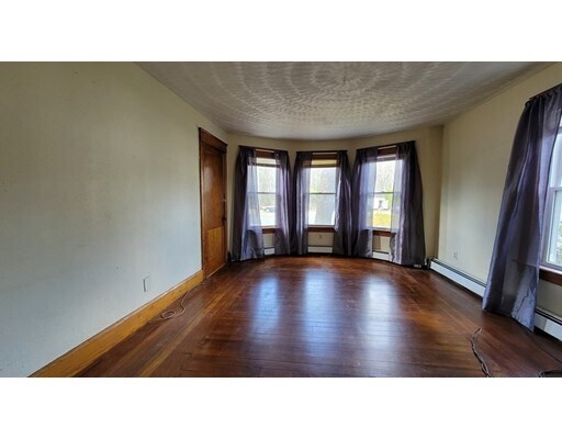 Foto del edificio - 342 Providence Rd