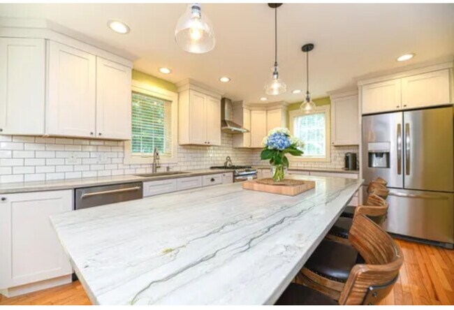 Foto del edificio - 3 Baron Rd